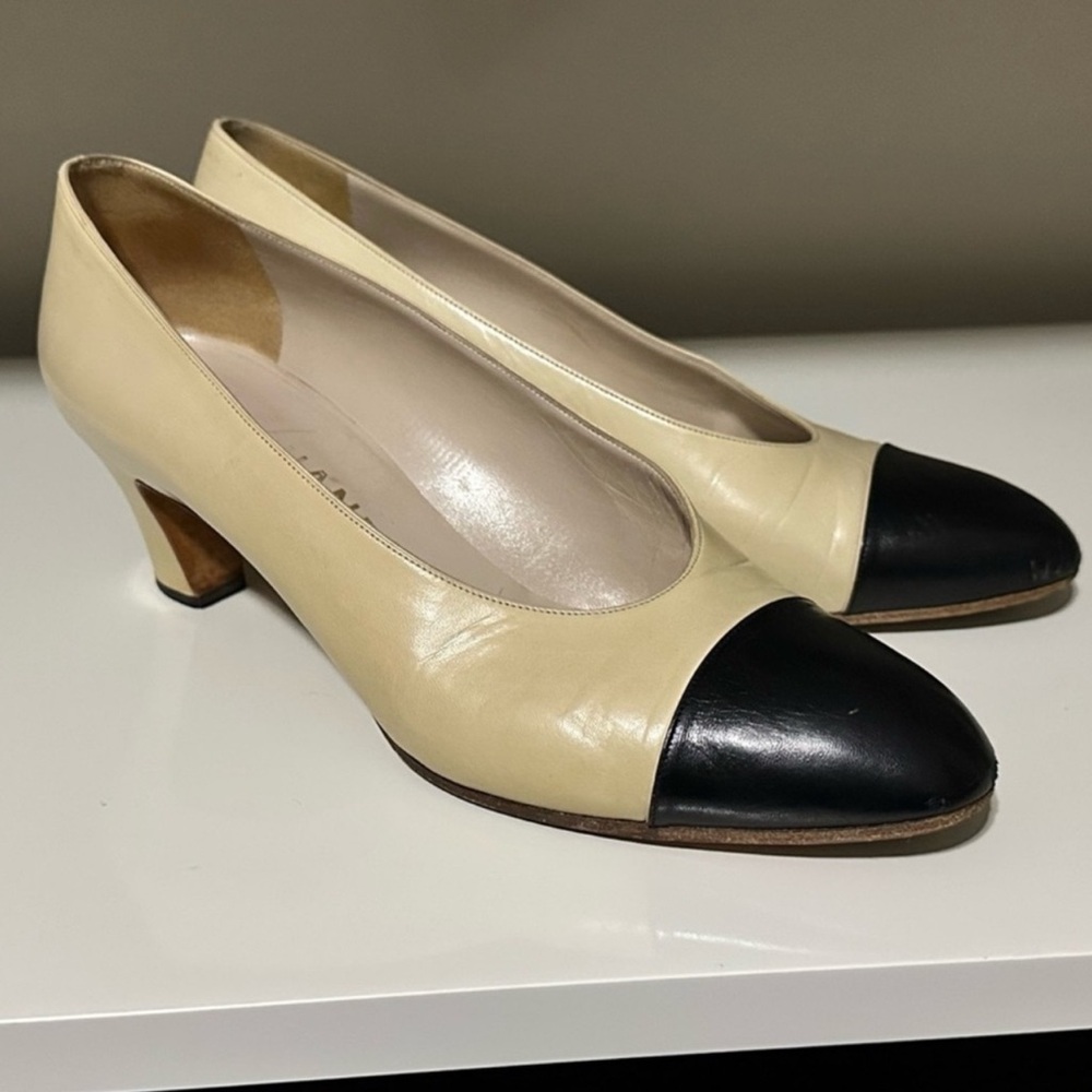 CHANEL Cream and Black Heels